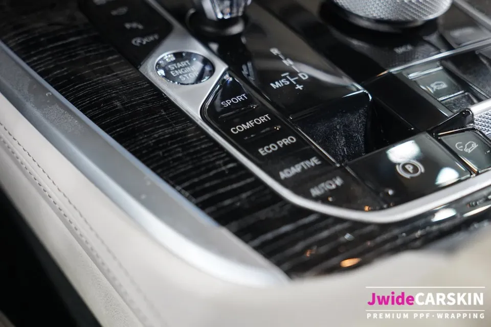 BMW X7 ppf - BMW X7 Interior PPF Review — Protect Wood Trim & Crystal Gear Kno photo 4