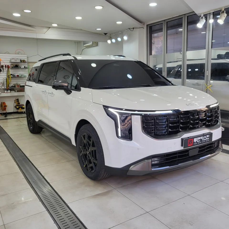 Kia Carnival KA4 vinyl wrap - Kia Carnival KA4 Vinyl Wrap Review — Small Changes, Big Impact photo 3
