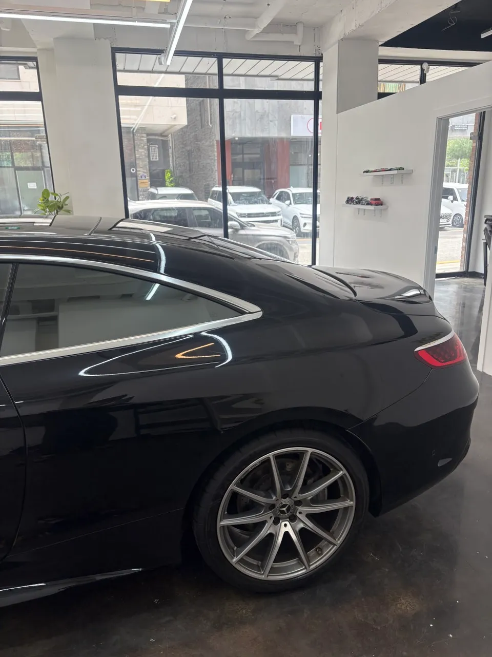 Mercedes-BenzのPPF施工事例 施工写真 4-1