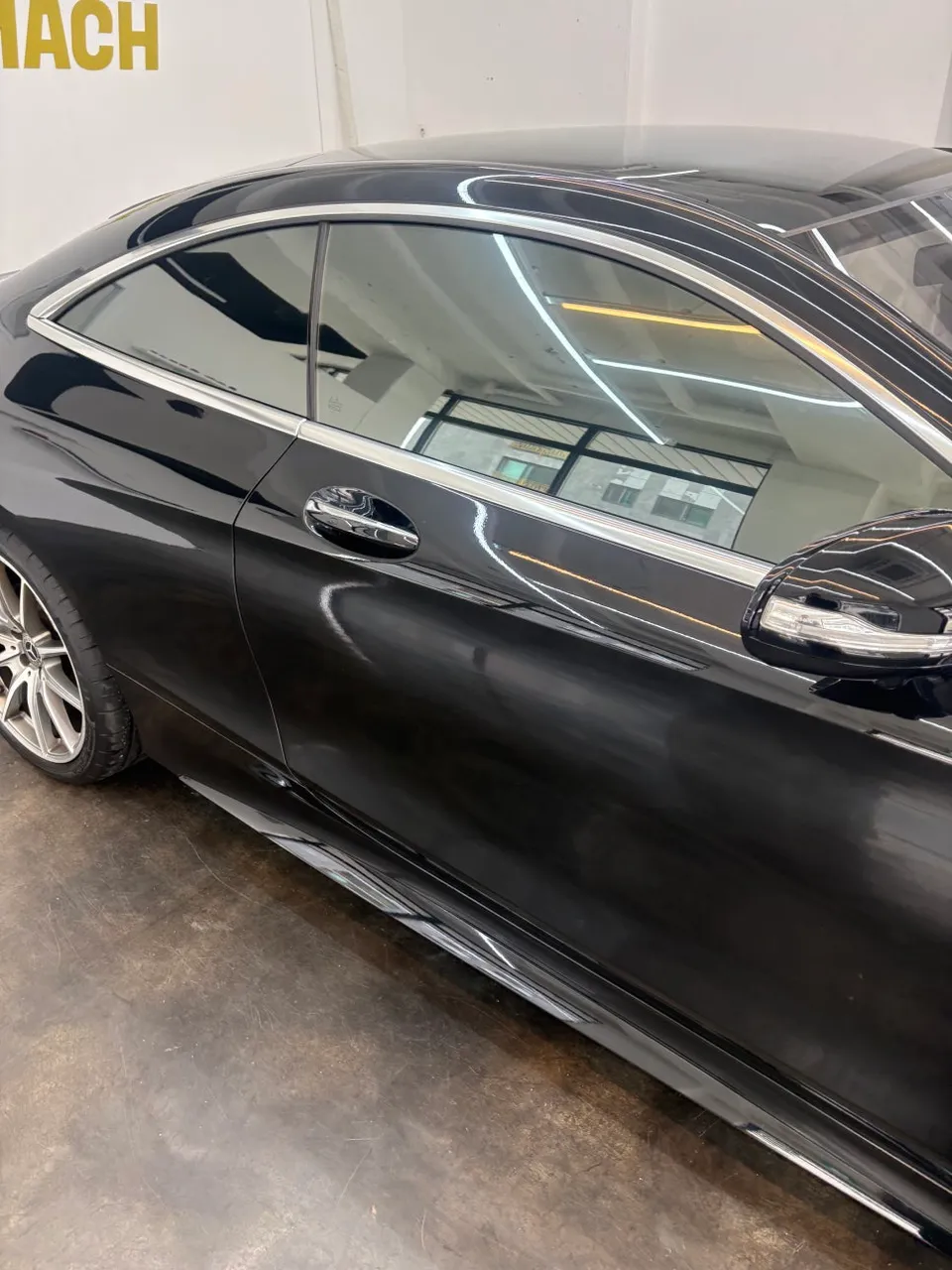 Mercedes-BenzのPPF施工事例 施工写真 1-2