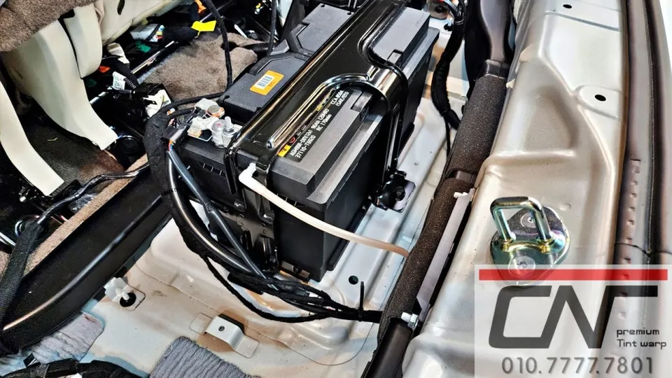 Genesis GV80のドラレコ取付事例｜費用目安・仕上がり 施工写真 3-2