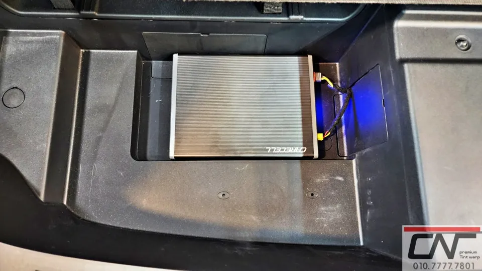 Genesis GV80のドラレコ取付事例｜費用目安・仕上がり 施工写真 2-3