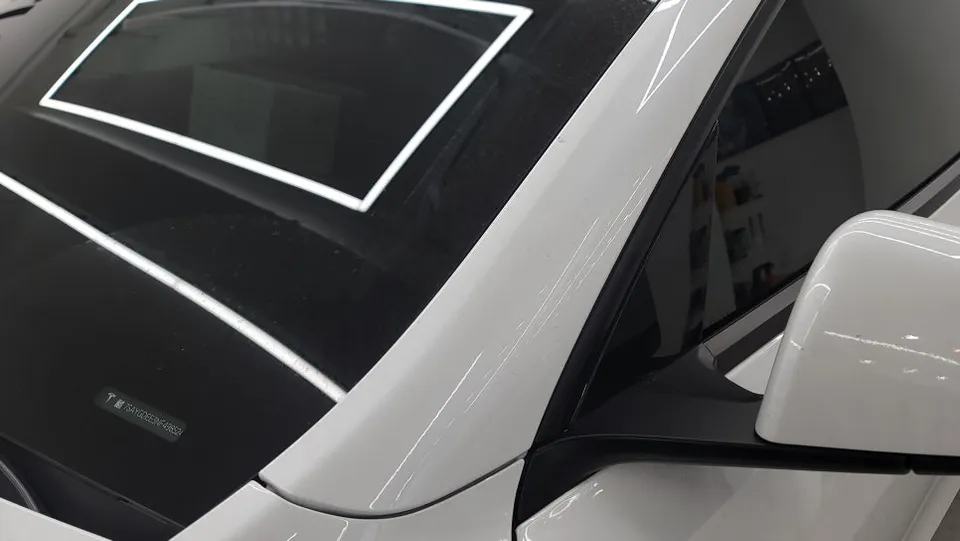 Tesla Model Yのガラスコーティング事例|韓国での施工 施工写真 3-1