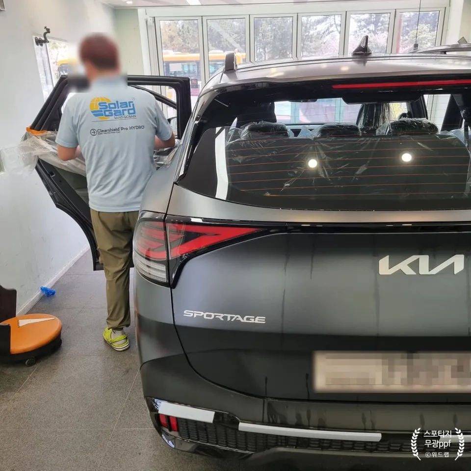 Kia Sportage NQ5のPPF施工事例|費用目安・仕上がり 施工写真 1-3