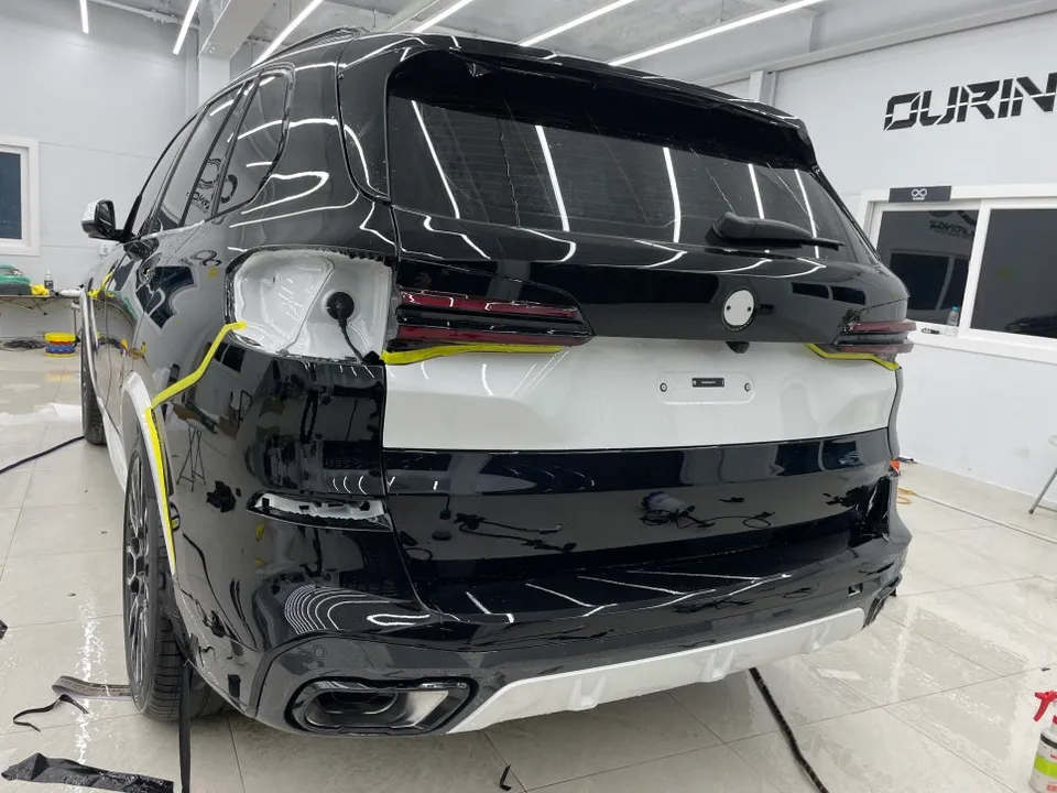 BMW X5のブラックPPF施工事例|ドアインナーまで 施工写真 1-3