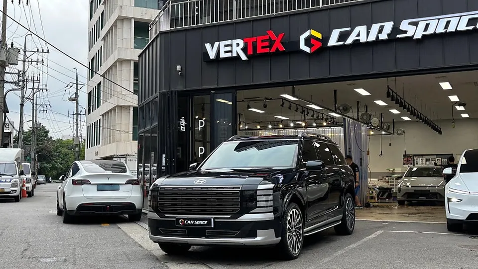 Hyundai Palisadeのカーラッピング事例|費用目安・仕上がり 施工写真 1-2