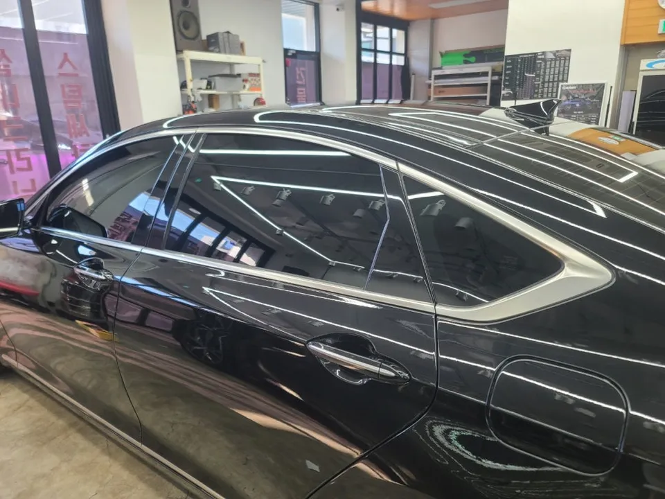 Genesis G80 ceramic coating - Genesis G80 Ceramic Coating Review: Restoring Black Paint photo 6
