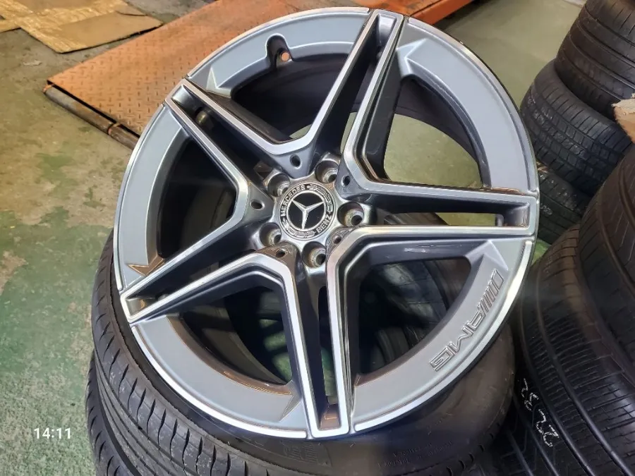 メルセデス・ベンツ Sクラス W223のカーラッピング事例 施工写真 1-1