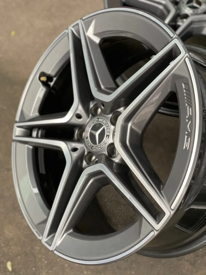 メルセデス・ベンツ Sクラス W223のカーラッピング事例 施工写真 3-1