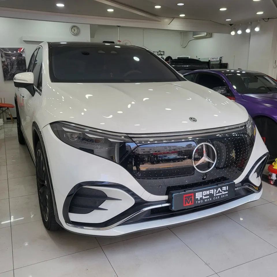Mercedes-Benz EQSのカーラッピング事例|傷隠しと費用目安 施工写真 3-1
