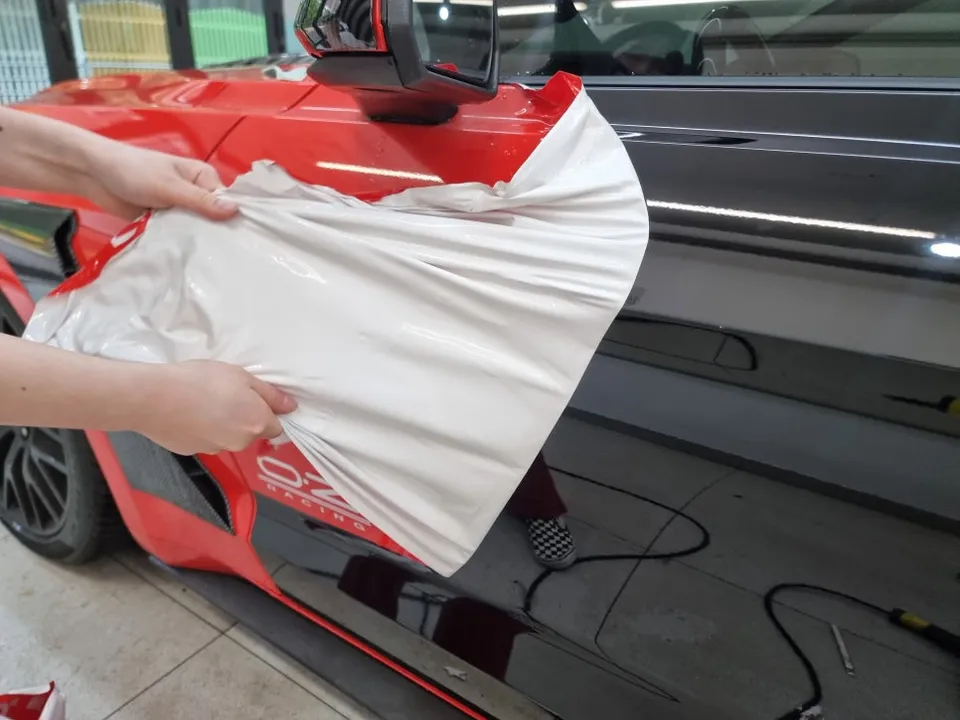 Ford Mustangのカーラッピング事例|費用目安・仕上がり 施工写真 2-1