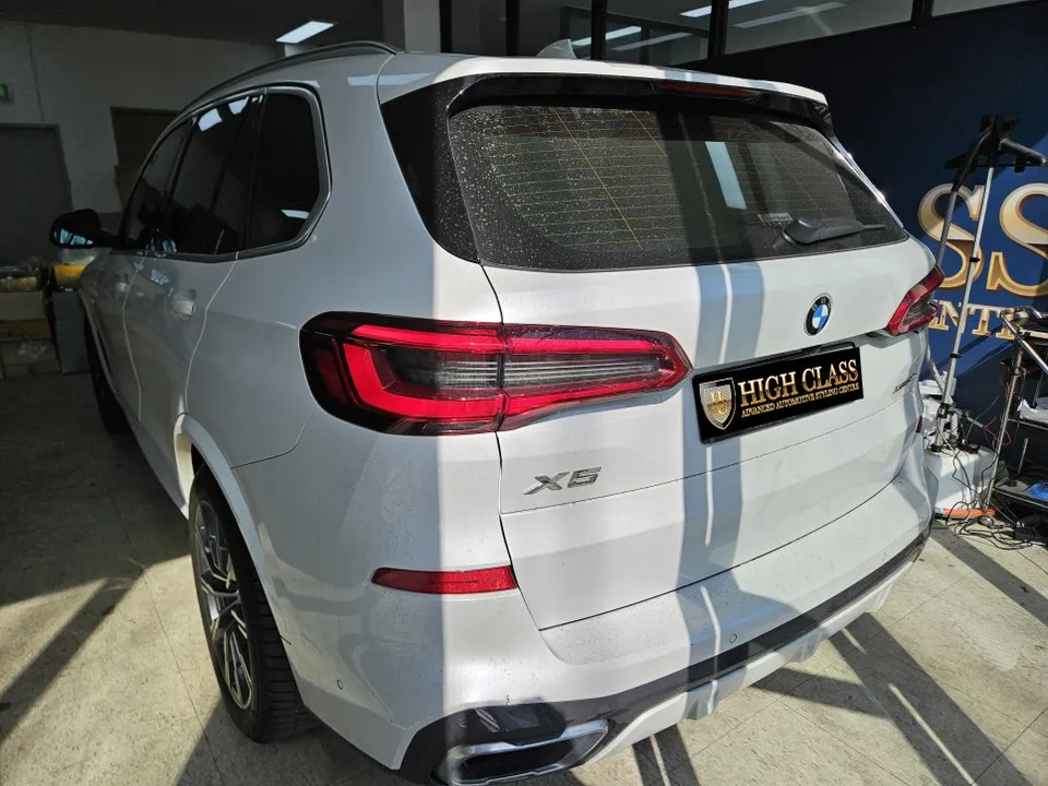 BMW X5 G05のAndroid Auto・CarPlay取付事例 写真