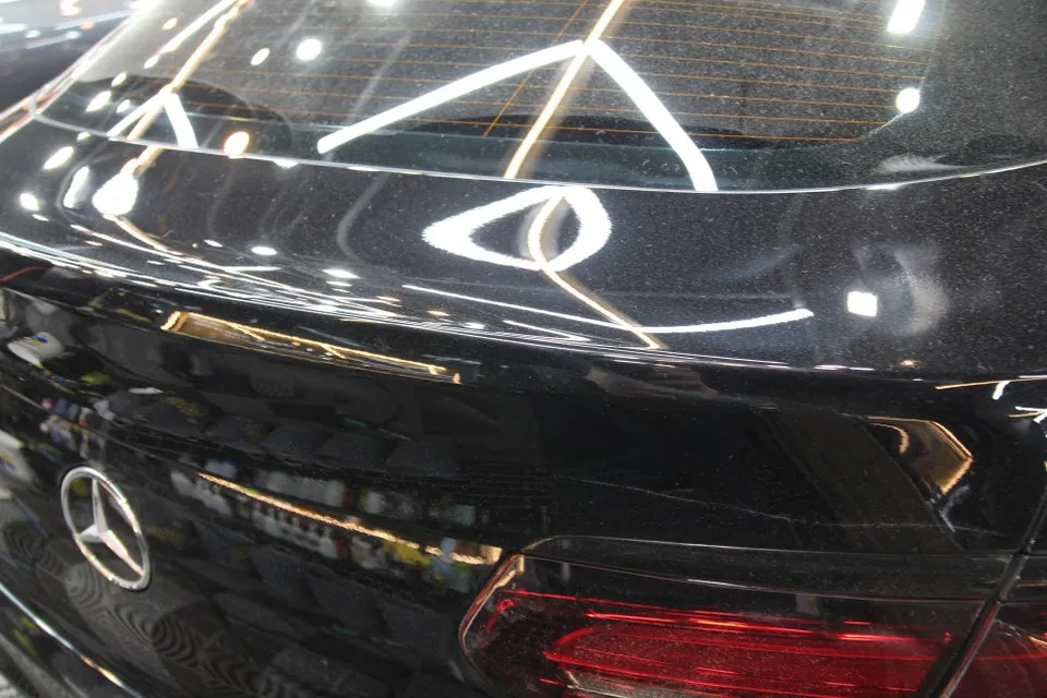 Mercedes-Benz GLCのガラスコーティング事例|費用目安・仕上がり 施工写真 3-2