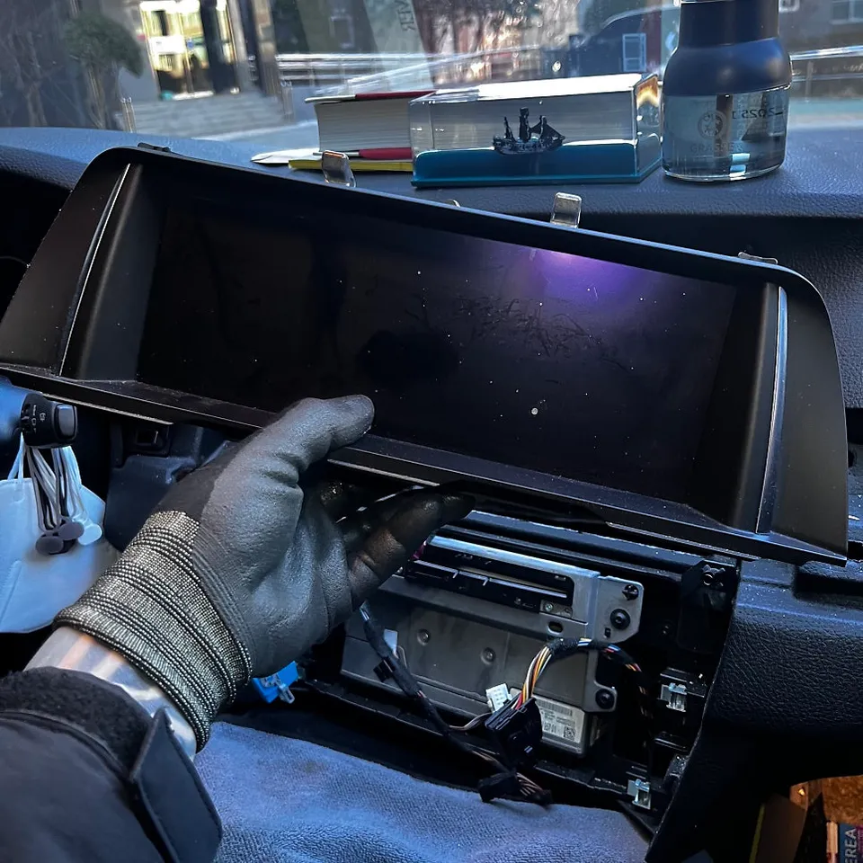 BMW 5 Series F10 android head unit - BMW 5 Series F10 Android Head Unit Upgrade Review photo 5