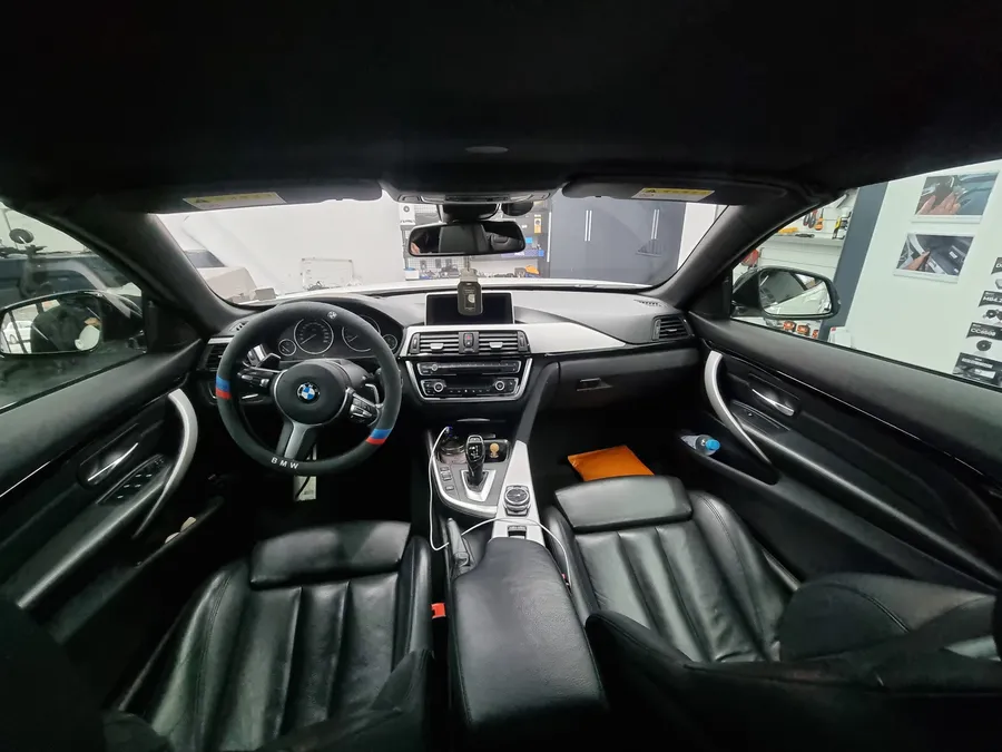 BMW 4 Series ambient lighting - BMW 4 Series Ambient Lighting Review — Cost & Results photo 4
