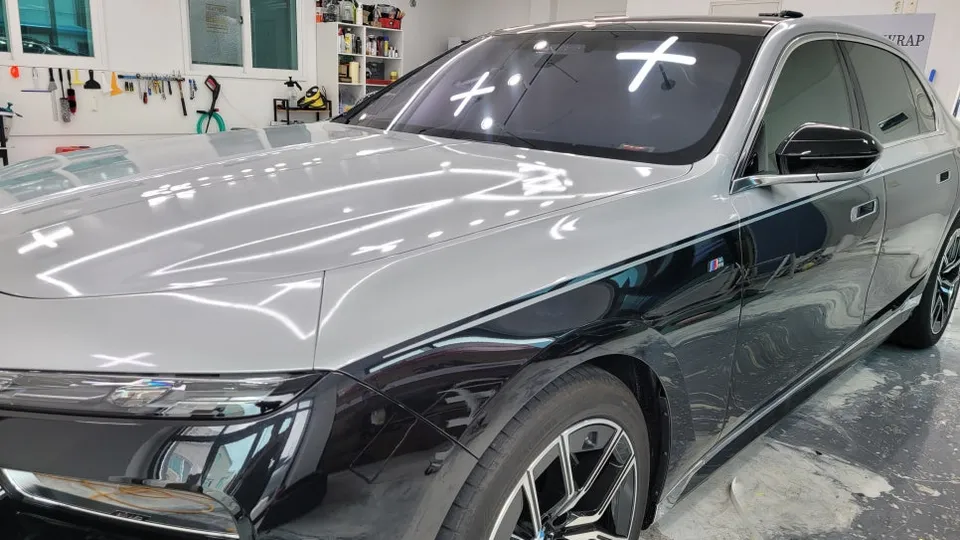 BMW 7 SeriesのPPF施工事例 施工写真 3-2