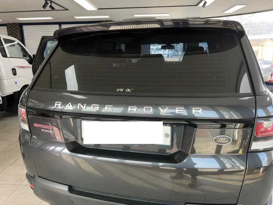 Land Rover Range Rover Sport window tinting - Land Rover Range Rover Sport Window Tinting Review — Enhanced Pro photo 4