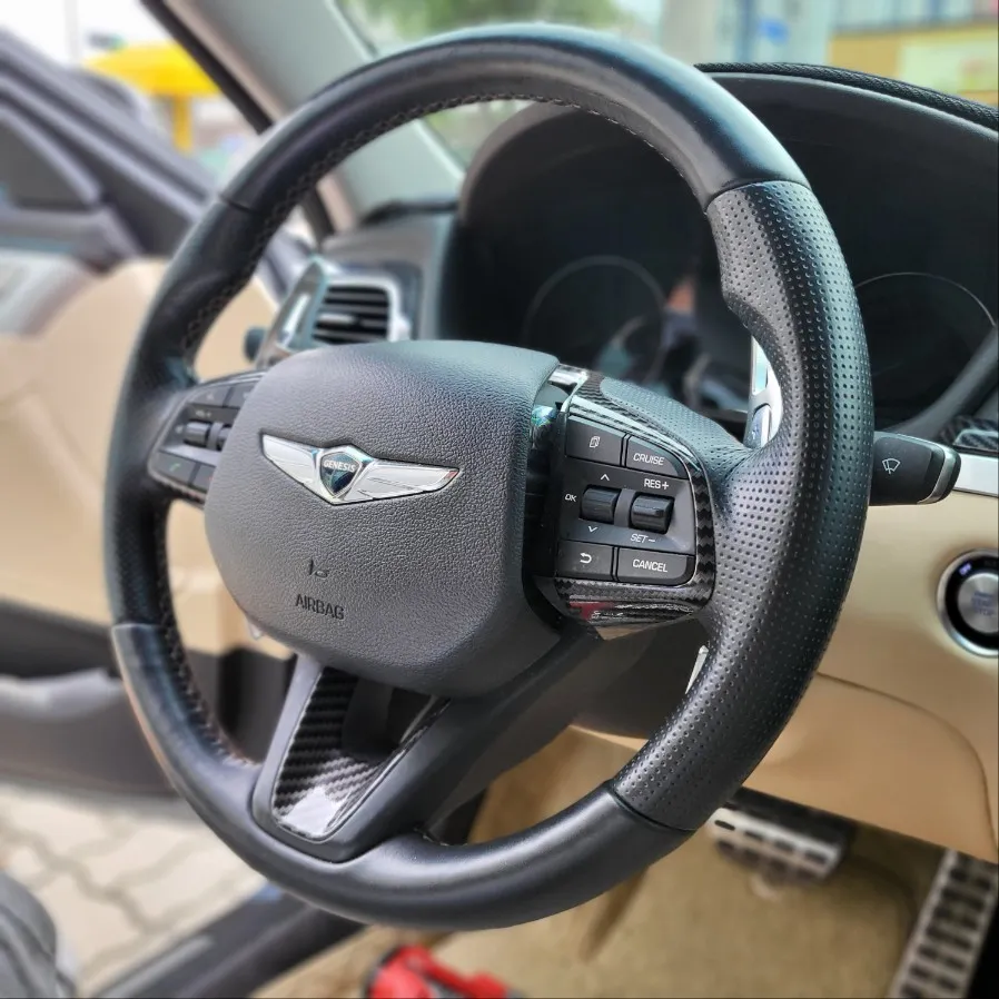 Genesis G80 steering wheel - Genesis G80 Steering Wheel Customization Review photo 3