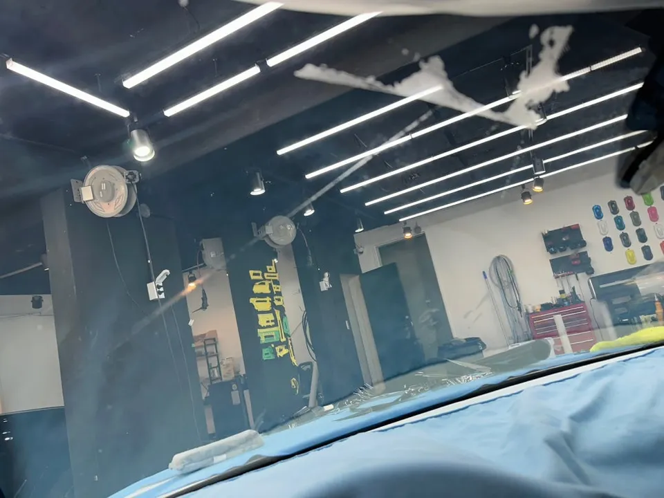 Audi A6のカーフィルム施工事例|費用目安・仕上がり 施工写真 3-1