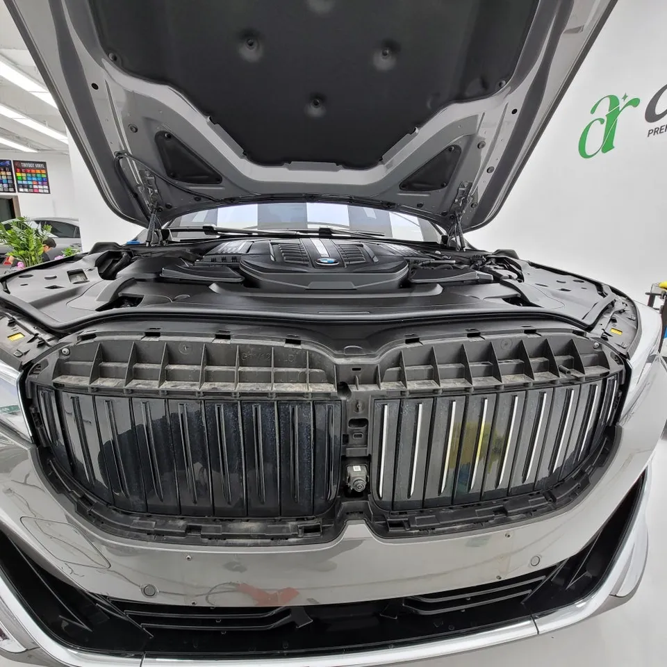 BMW 7 SeriesのPPF施工事例｜無光サテンとクローム除去 施工写真 2-2