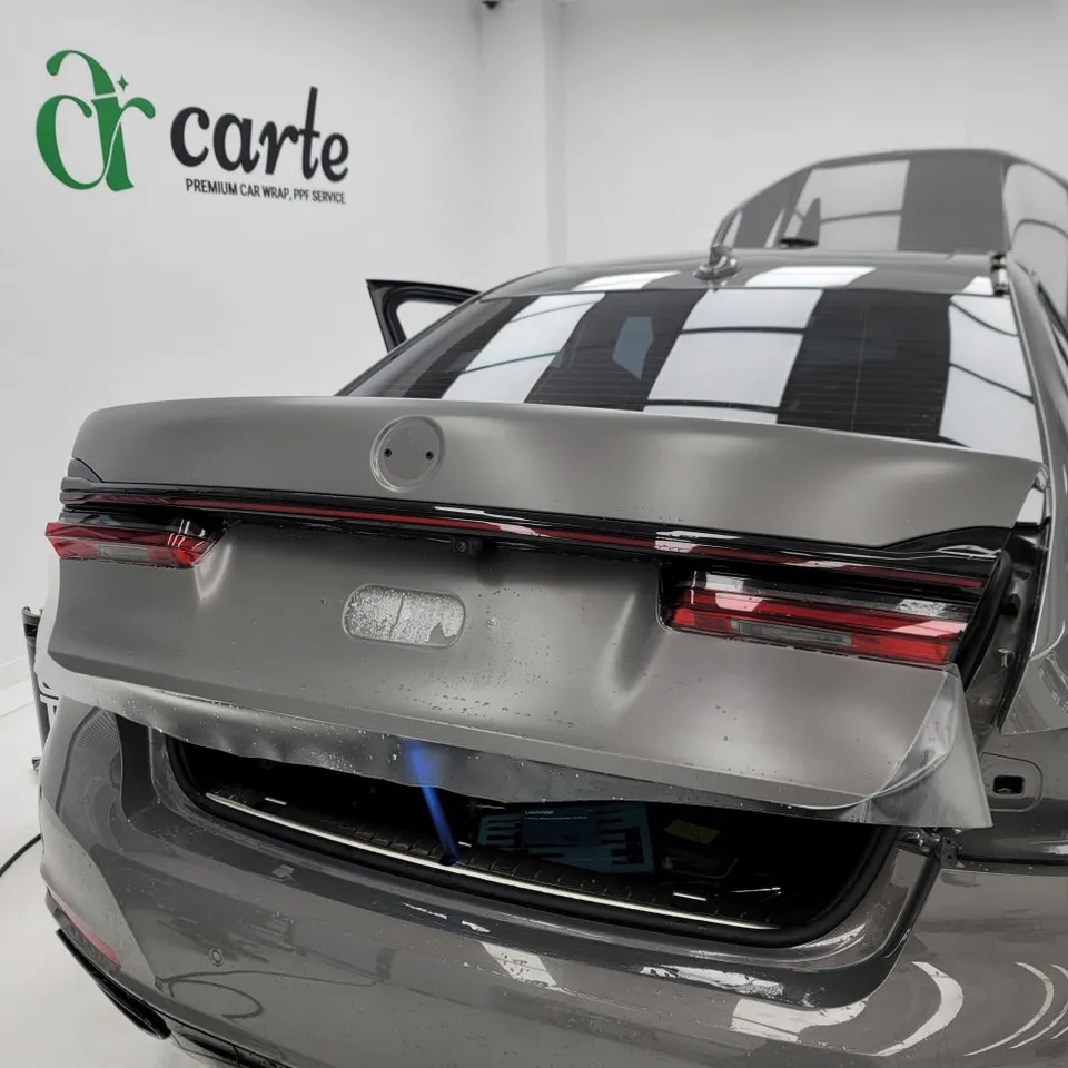BMW 7 SeriesのPPF施工事例｜無光サテンとクローム除去 施工写真 3-3