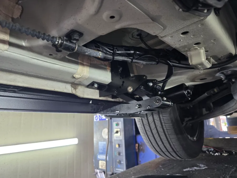 Kia Carnival body kit - Kia Carnival Body Kit Installation Review photo 4
