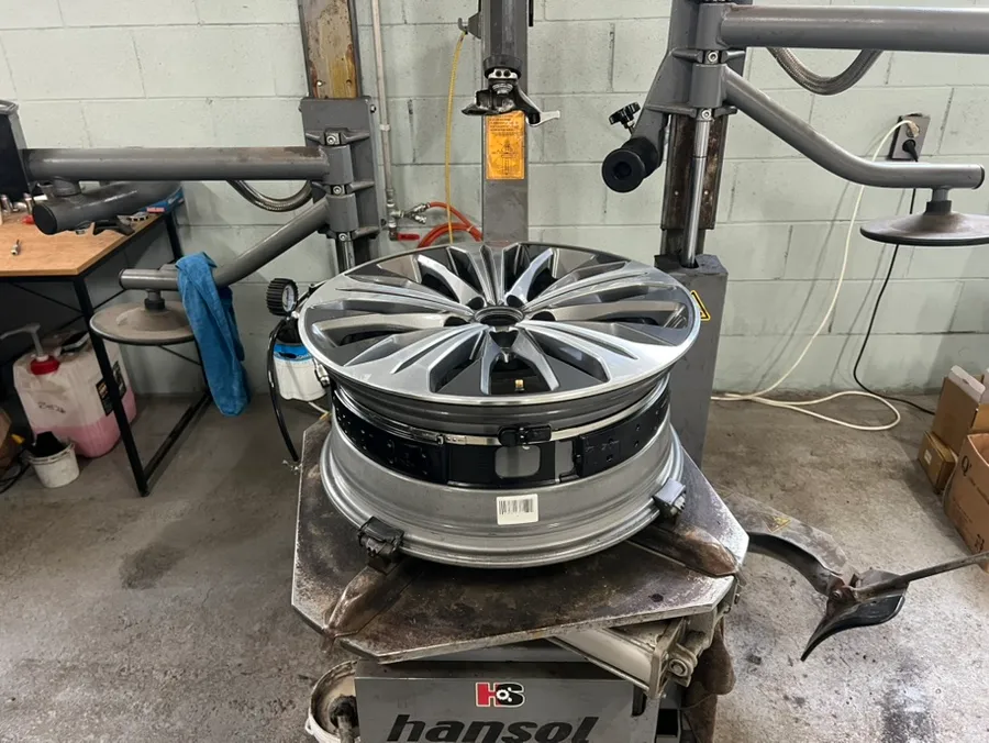 Kia K8 Wheel Repair & Painting Review photo 4