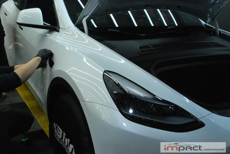 Tesla Model YのPPF施工事例|費用目安・仕上がり 施工写真 3-2