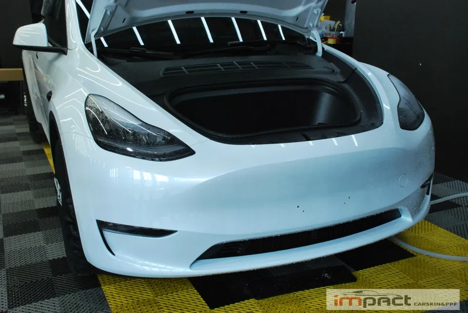 Tesla Model YのPPF施工事例|費用目安・仕上がり 施工写真 1-3