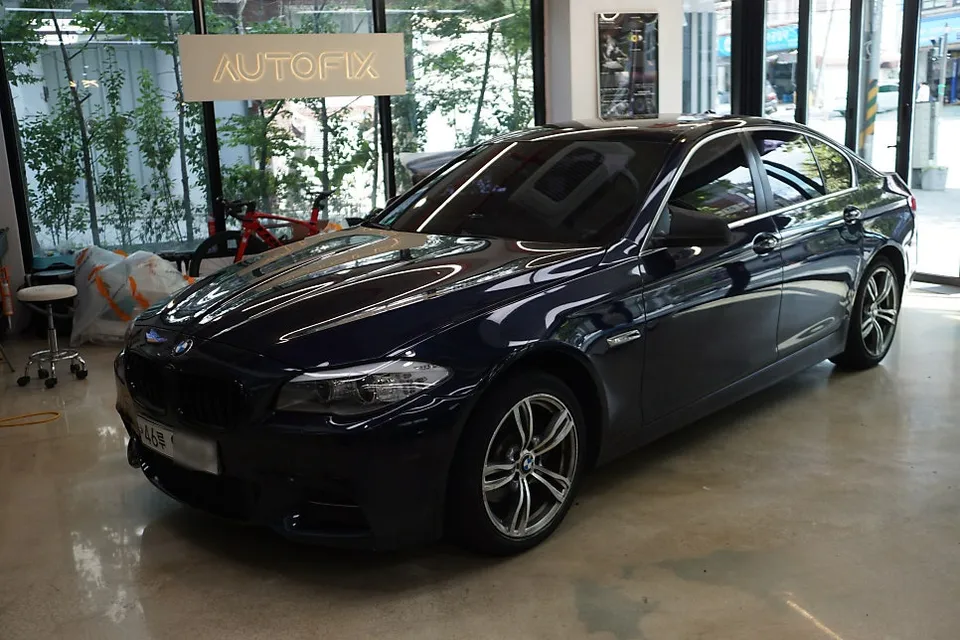 BMW 5 Series F10 steering wheel installation result