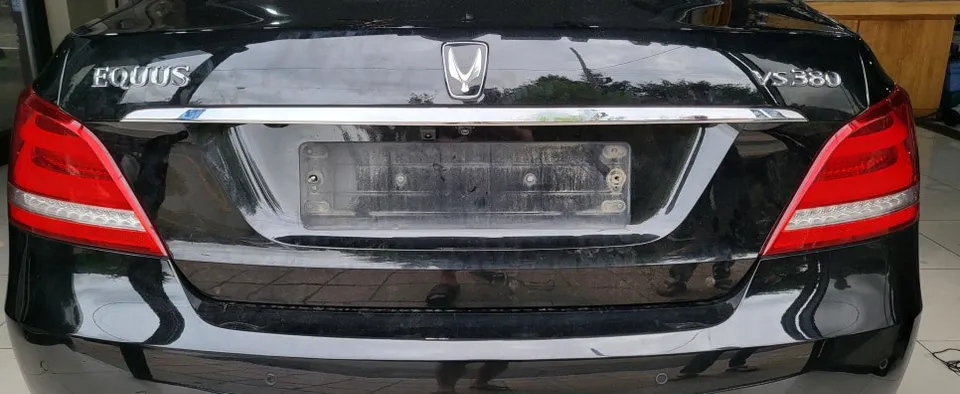 Hyundai Equus oem options - Hyundai Equus OEM Options Review: Factory Upgrade Cost photo 2
