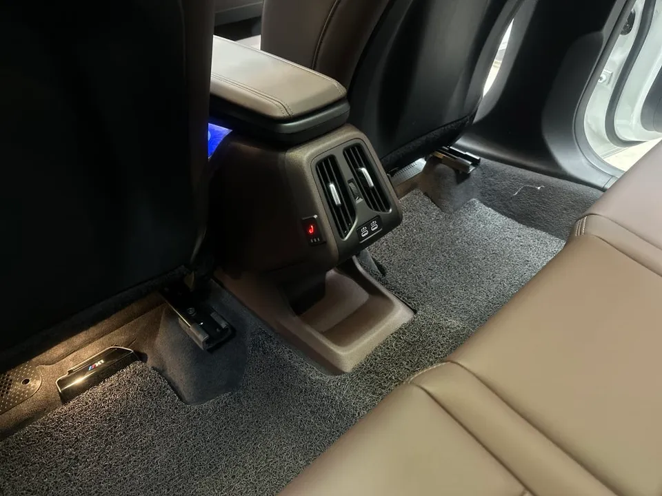 BMW X1 seat ventilation - BMW X1 Seat Heating Review: Cost & Results photo 3