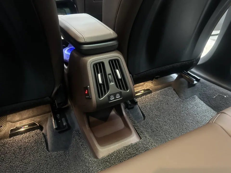 BMW X1 seat ventilation - BMW X1 Seat Heating Review: Cost & Results photo 4