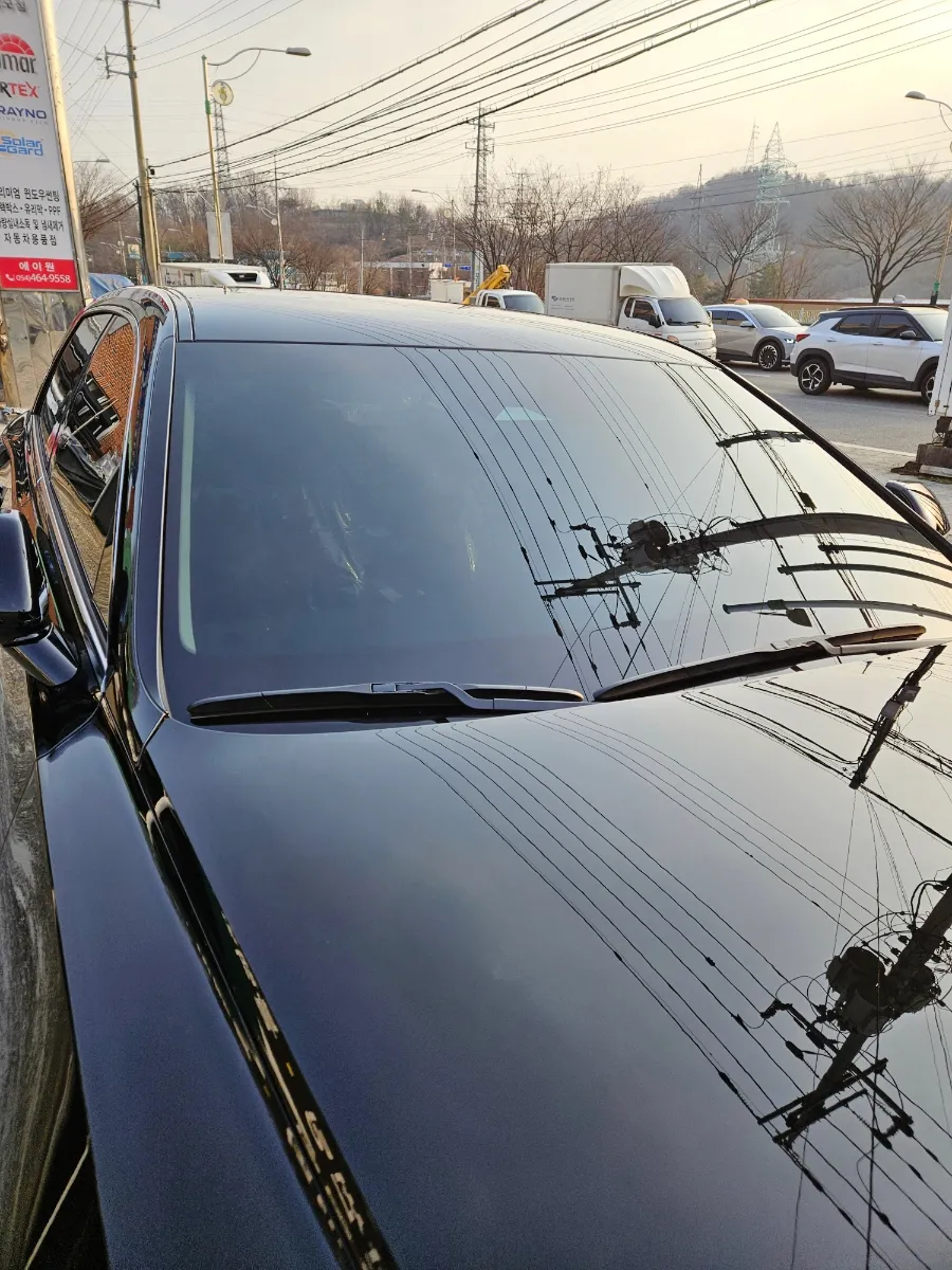 Hyundai Azeraのドラレコ取付事例|費用目安・仕上がり 施工写真 4-2