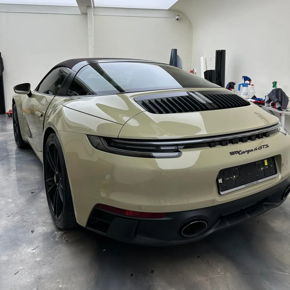 Porsche 911 TargaのPPF施工事例|費用目安と仕上がり 施工写真 2-1