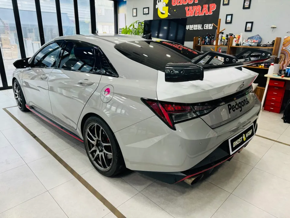 Hyundai Elantra Nのカーラッピング事例|費用目安・仕上がり 施工写真 2-3