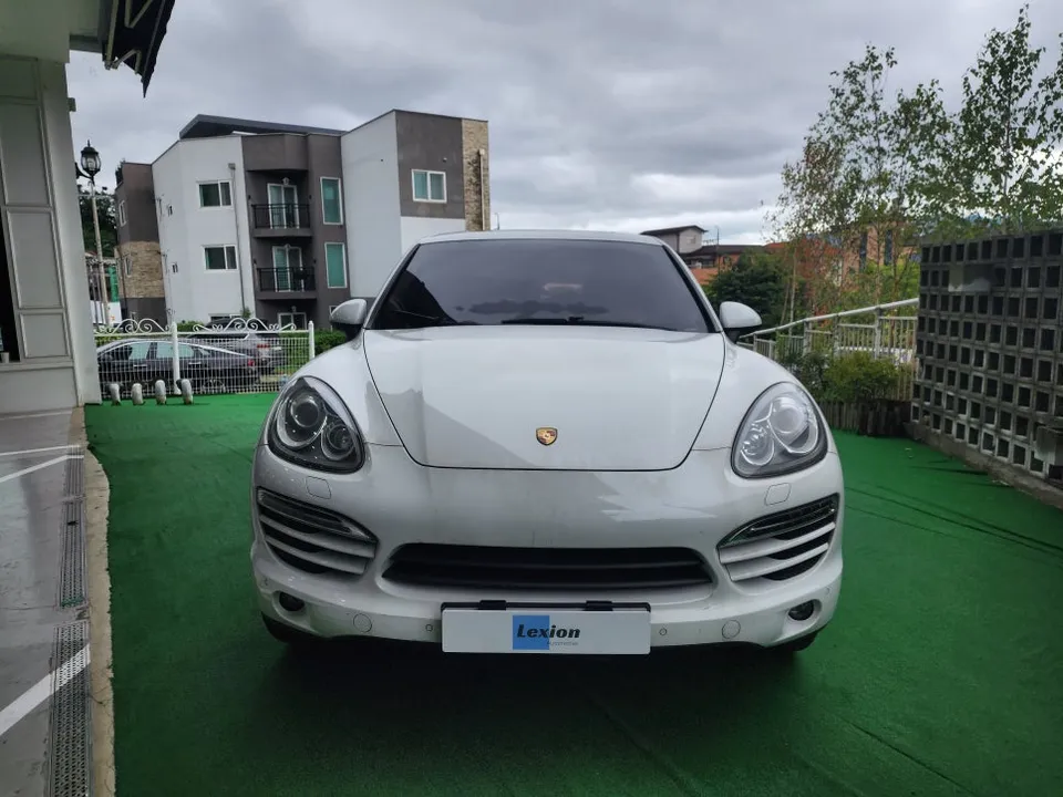 Porsche Cayenne 958のAndroid Auto・CarPlay取付事例 写真