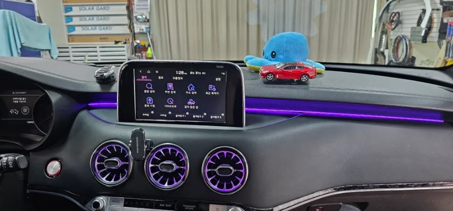 Kia Stinger ambient lighting - Kia Stinger Ambient Lighting Review: Before & After photo 5