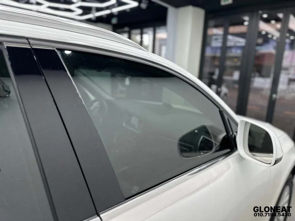 Audi Q5のカーフィルム施工事例|費用目安・仕上がり 施工写真 3-1