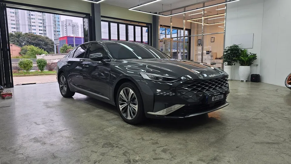 Hyundai Azeraのカーオーディオ施工事例 施工写真 3-2