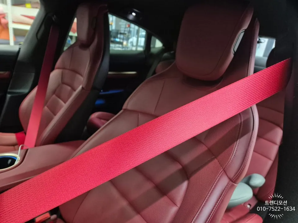Porsche Taycan interior customization - Porsche Taycan Interior Customization Review — Cost & Results photo 5
