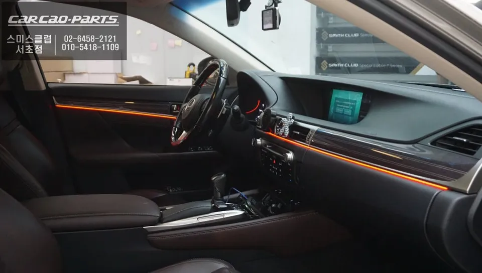 Lexus GS350 ambient lighting - Lexus GS350 Ambient Lighting Review — Enhanced Interior Mood photo 3