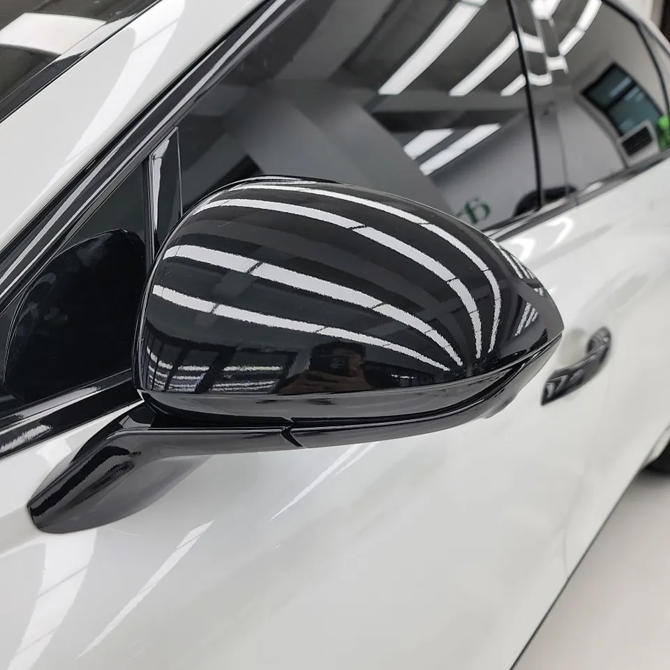 Genesis G80 RG3のカーラッピング事例|費用目安・仕上がり 施工写真 4-2
