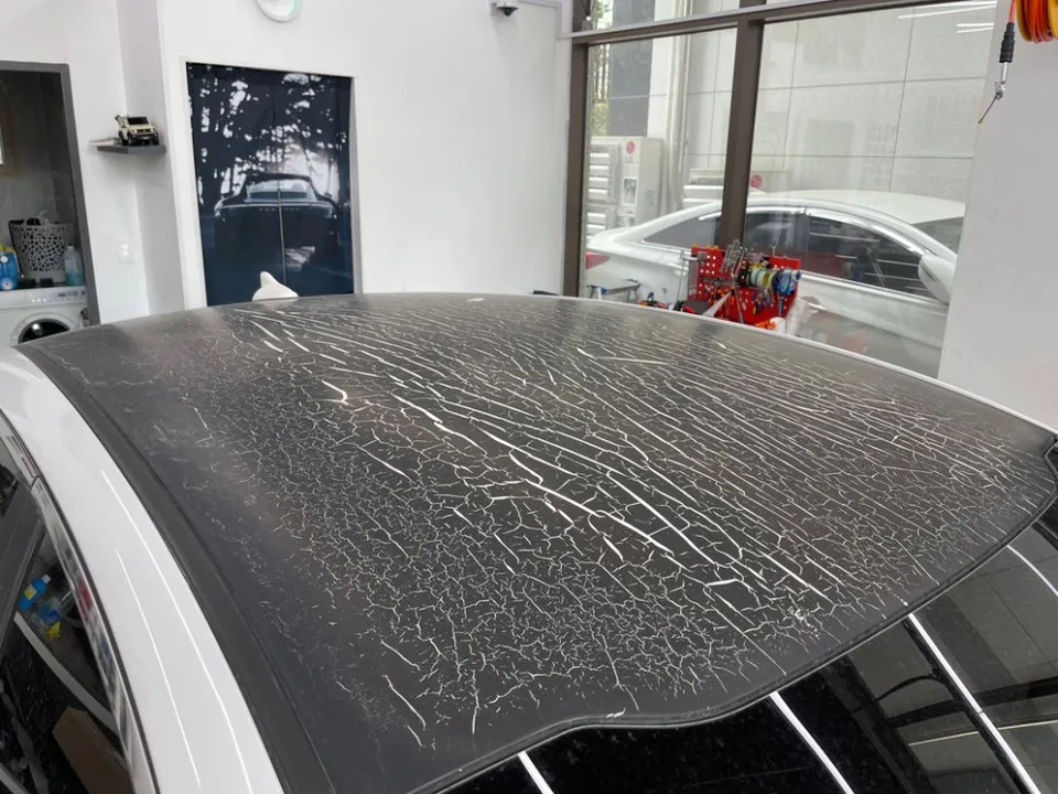Kia K5 vinyl wrap - Kia K5 Vinyl Wrap Review: Old Roof Revived to Like-New Condition photo 3
