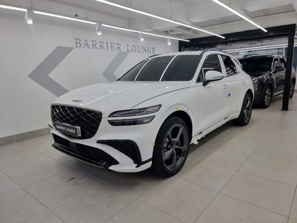 Genesis GV70のPPF施工事例|無光への変貌 施工写真 2-1