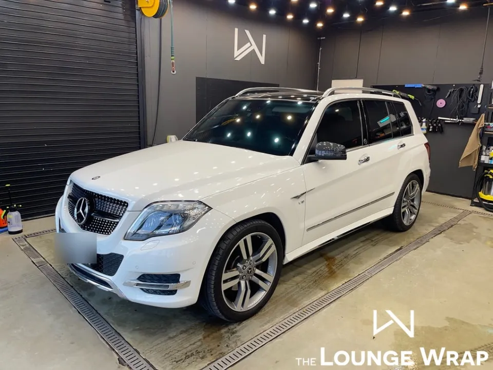 Mercedes-Benz GLKのカーラッピング事例|費用目安・仕上がり 施工写真 1-1