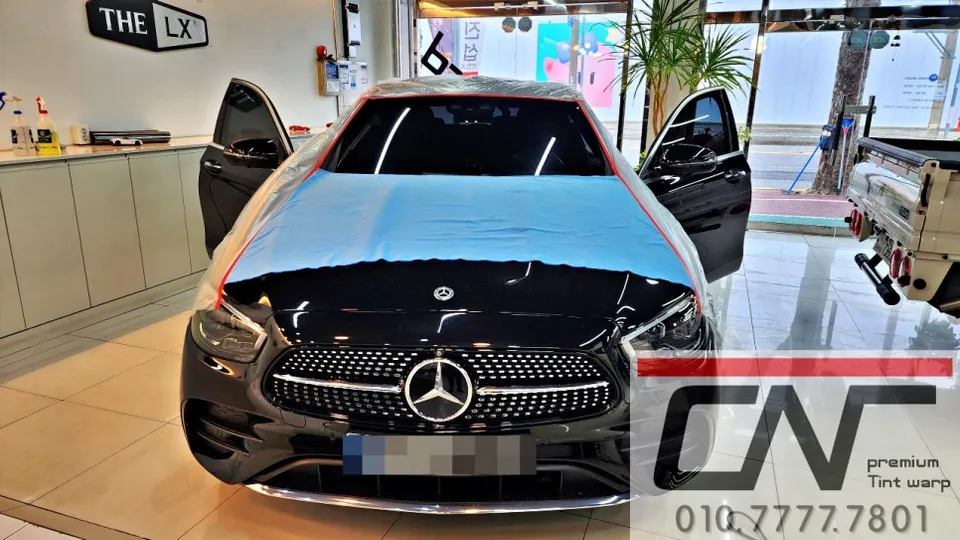 Mercedes-Benz Eクラス W213のカーフィルム施工事例 施工写真 1-1