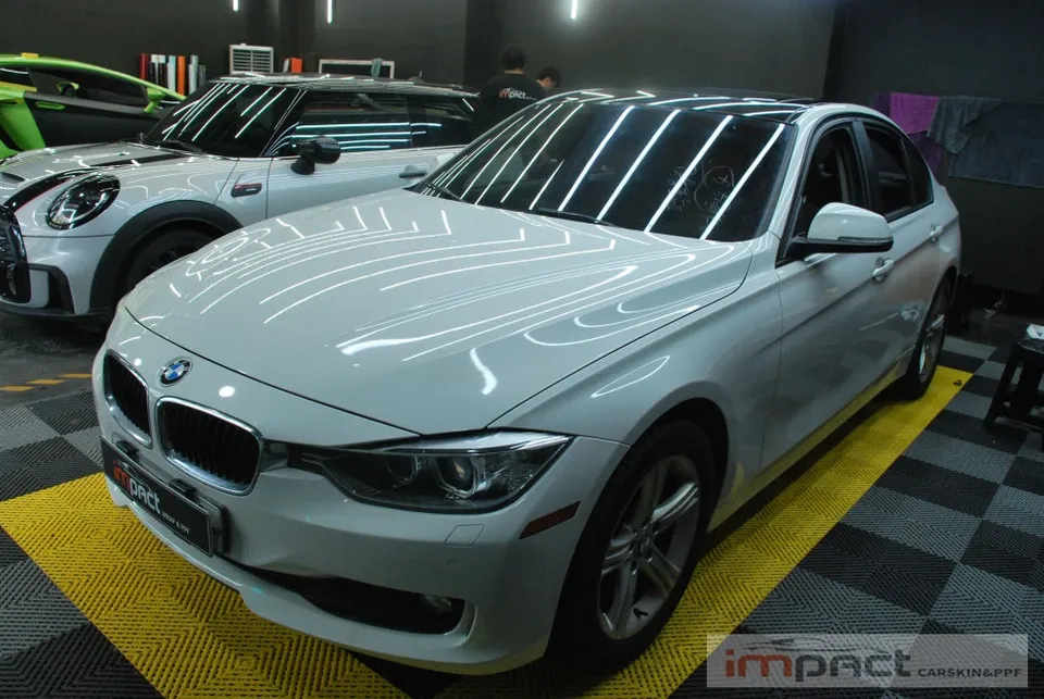 BMW 3 Seriesのカーラッピング事例｜費用目安・仕上がり 施工写真 1-3