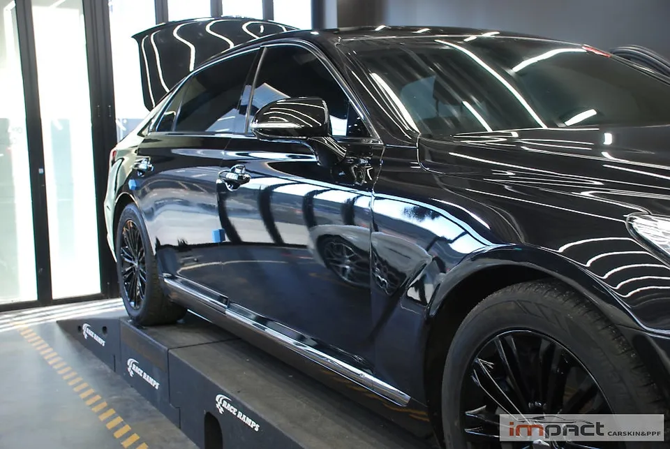 Genesis EQ900 vinyl wrap - Genesis EQ900 Vinyl Wrap Review: White Color Change photo 4