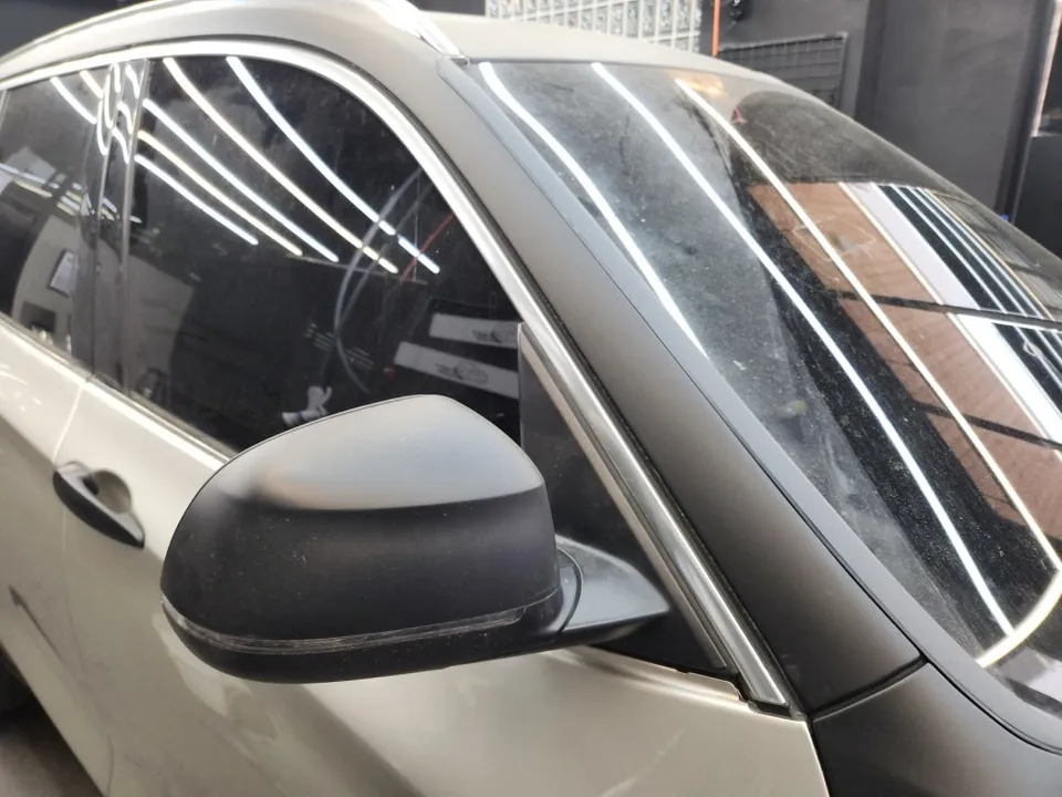 BMW X3 vinyl wrap - BMW X3 Satin Black Vinyl Wrap Review photo 3